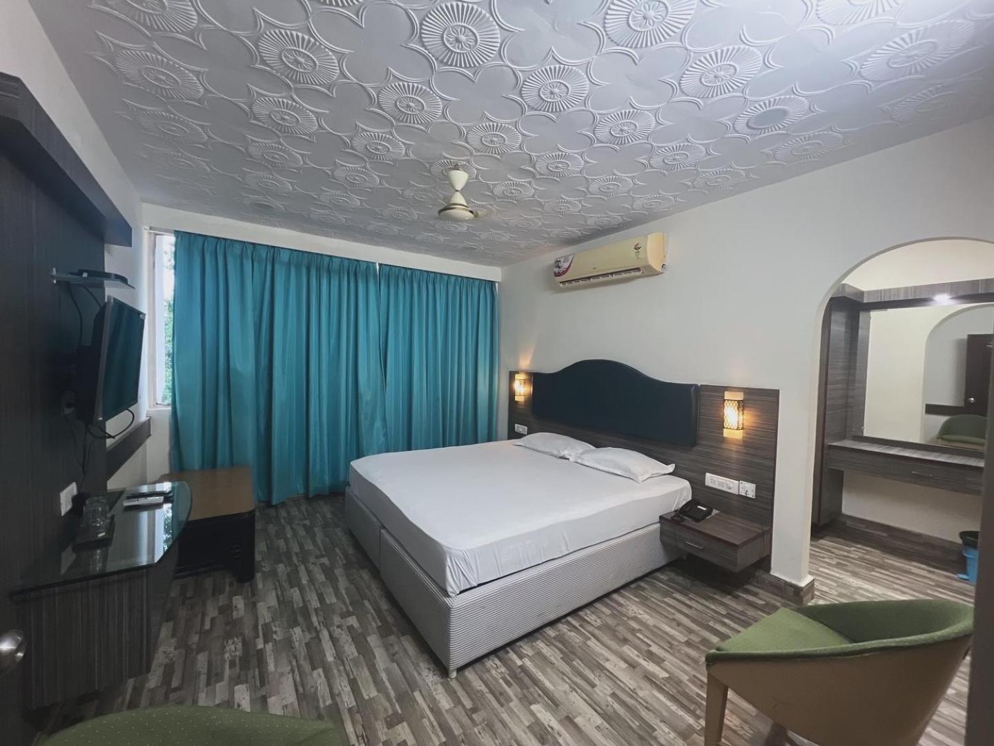 Varada Nagavali Hotel Srikakulam Exteriér fotografie
