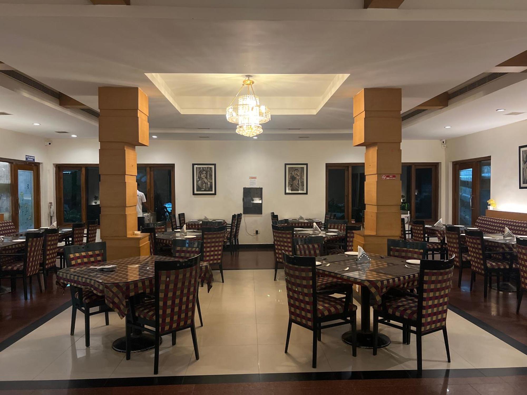 Varada Nagavali Hotel Srikakulam Exteriér fotografie