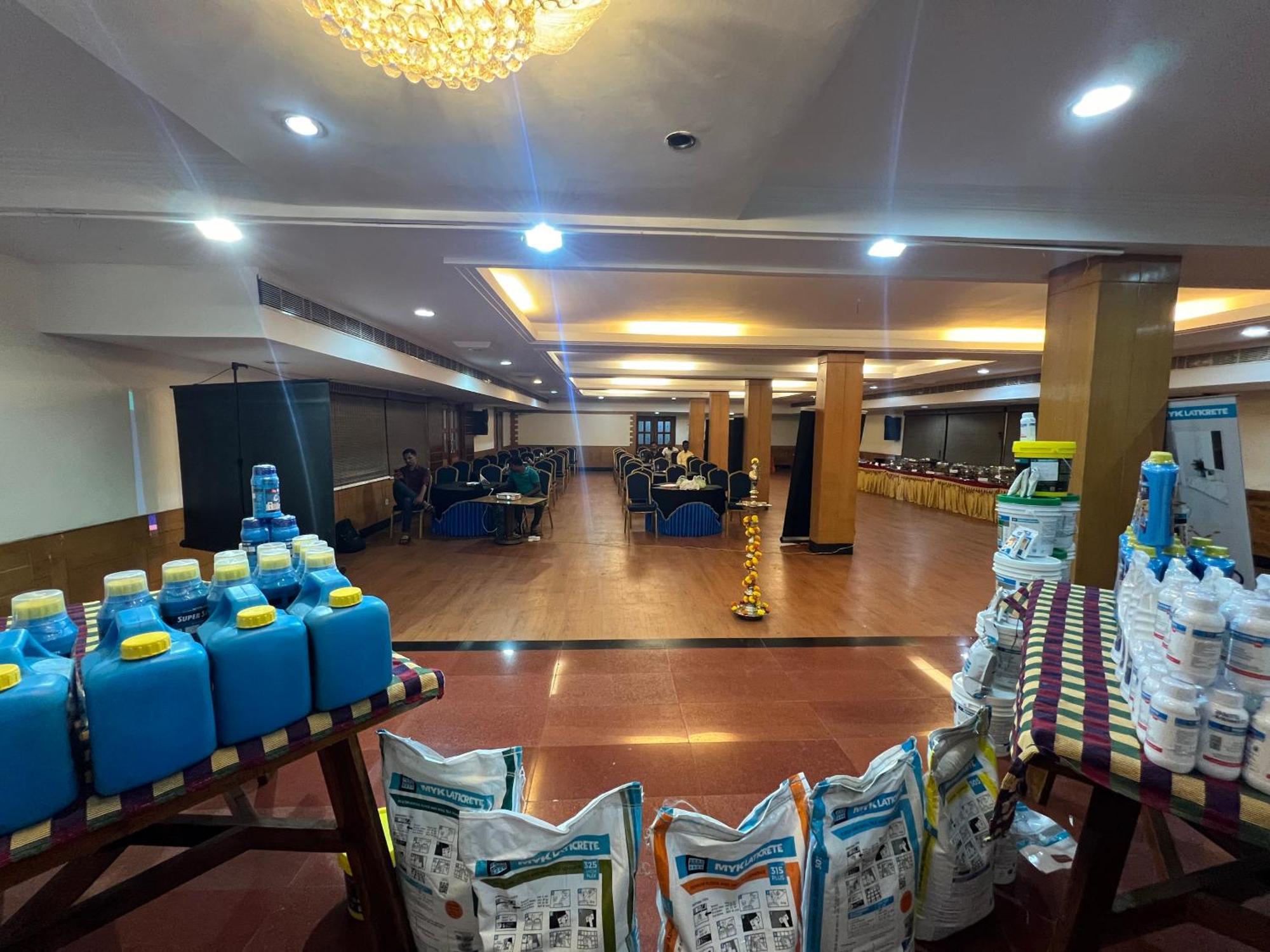 Varada Nagavali Hotel Srikakulam Exteriér fotografie