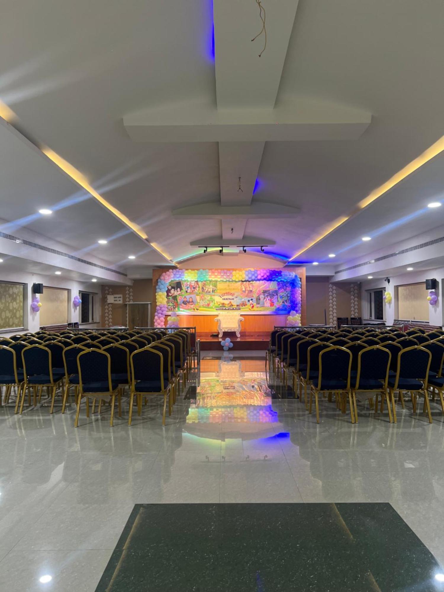 Varada Nagavali Hotel Srikakulam Exteriér fotografie