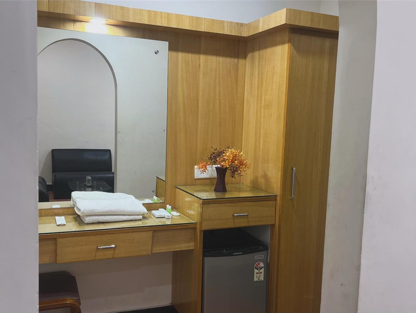 Varada Nagavali Hotel Srikakulam Exteriér fotografie