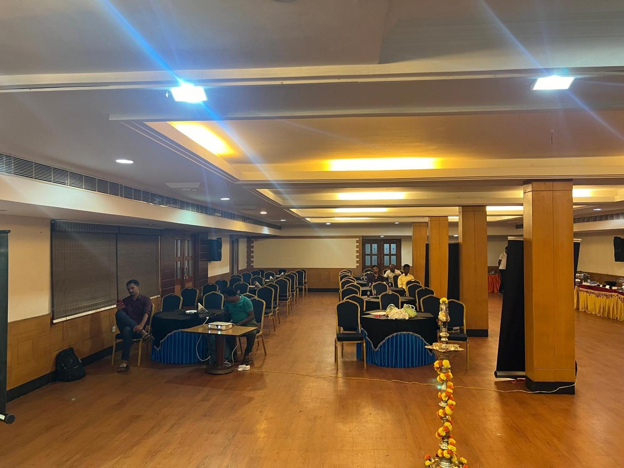 Varada Nagavali Hotel Srikakulam Exteriér fotografie