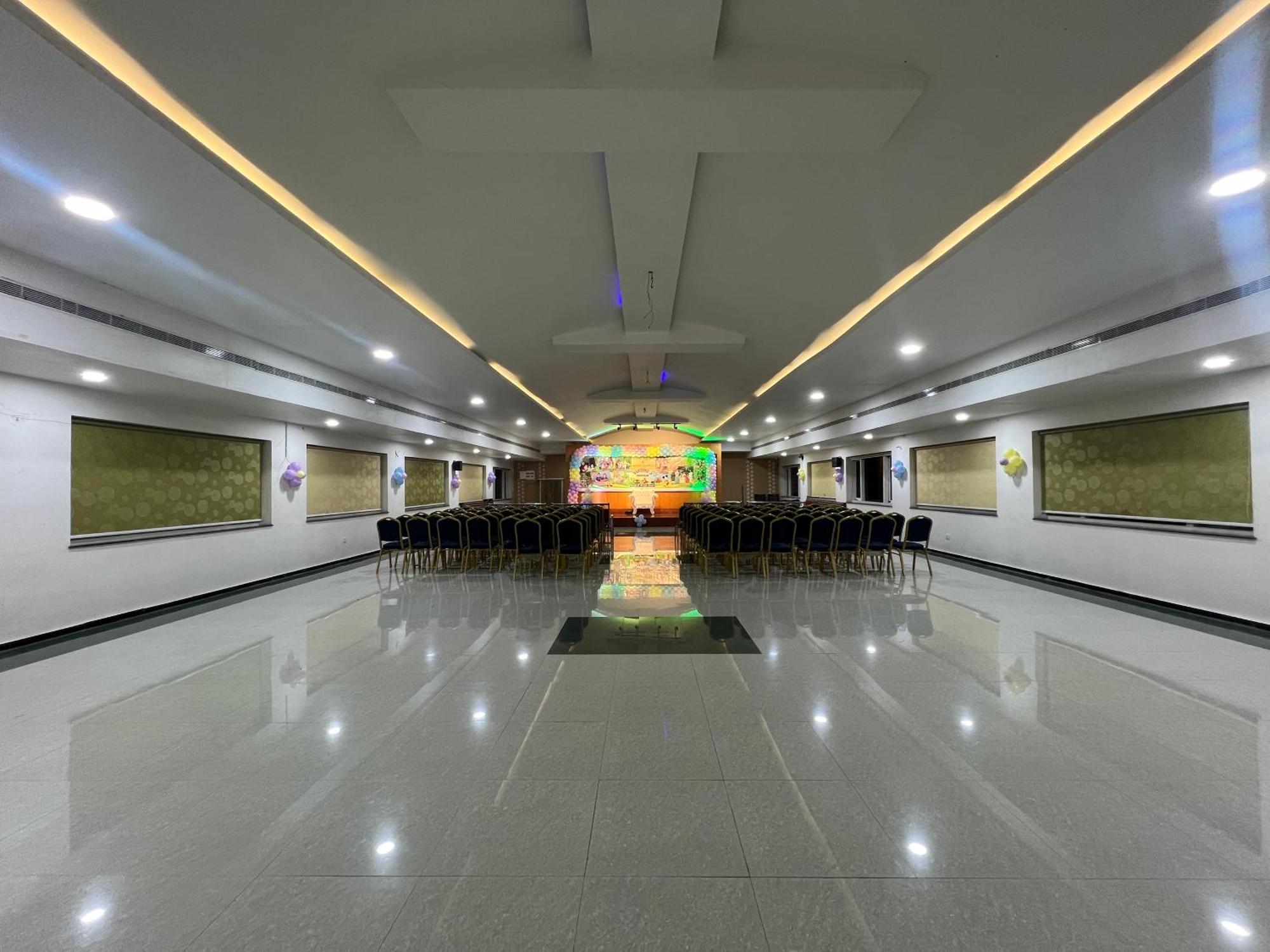 Varada Nagavali Hotel Srikakulam Exteriér fotografie